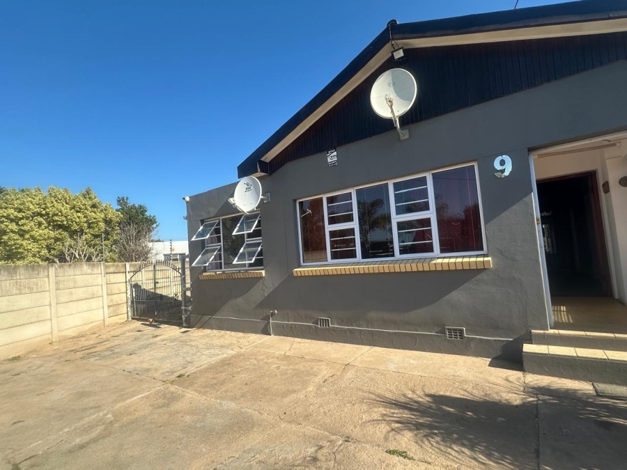 4 Bedroom Property for Sale in Manor Heights Eastern Cape